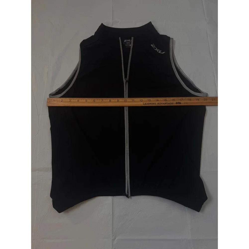 2XU Cycling Vest Black Reflective Full Zip Mesh Back Men's Size‎ Medium Workout